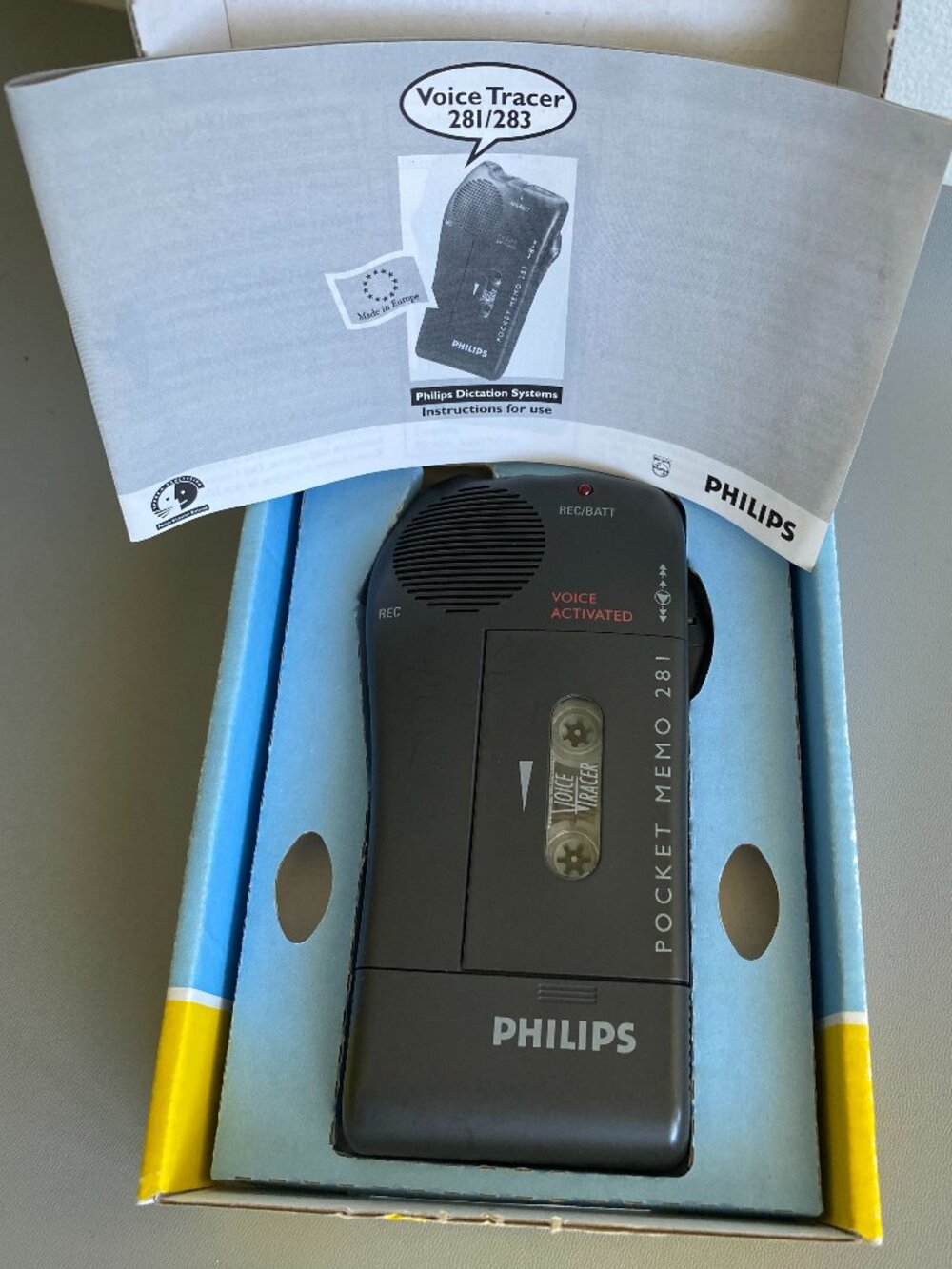 VTG Philips Pocket Memo 281 Voice Tracer Cassette Recorder Box & Manual Works